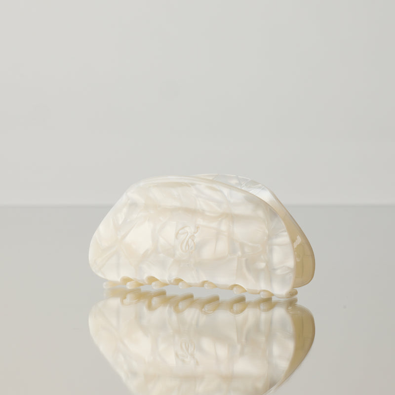 Curved Claw Clip